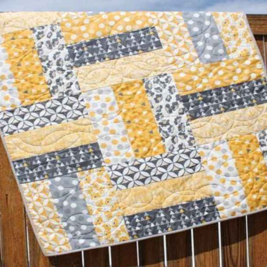 812 Best Two Color Quilts Images On Boys Quilt Patterns Lap 