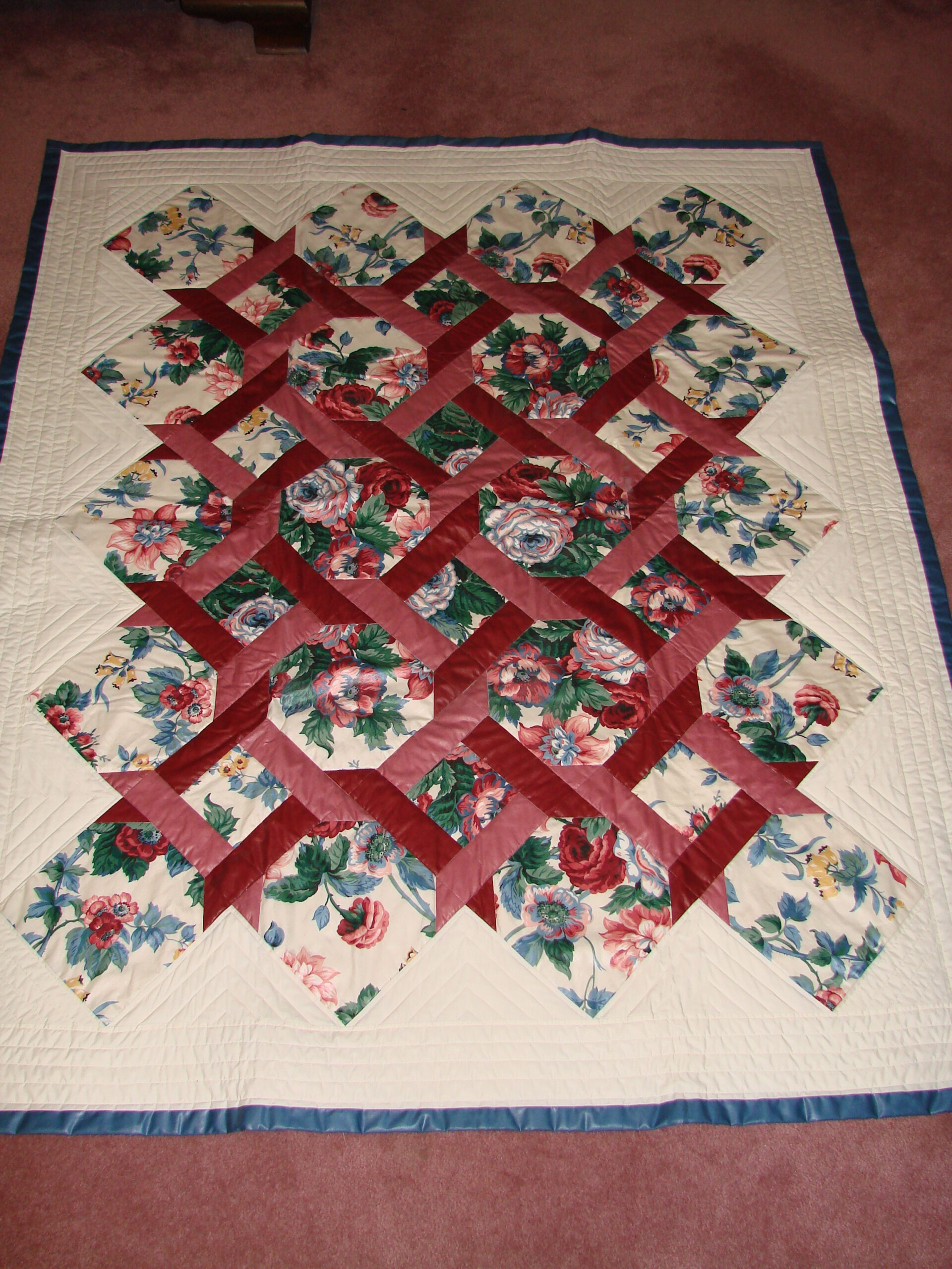 A Pretty Lattice Quilt Made With Chintz Fabric I Would Love To Learn 