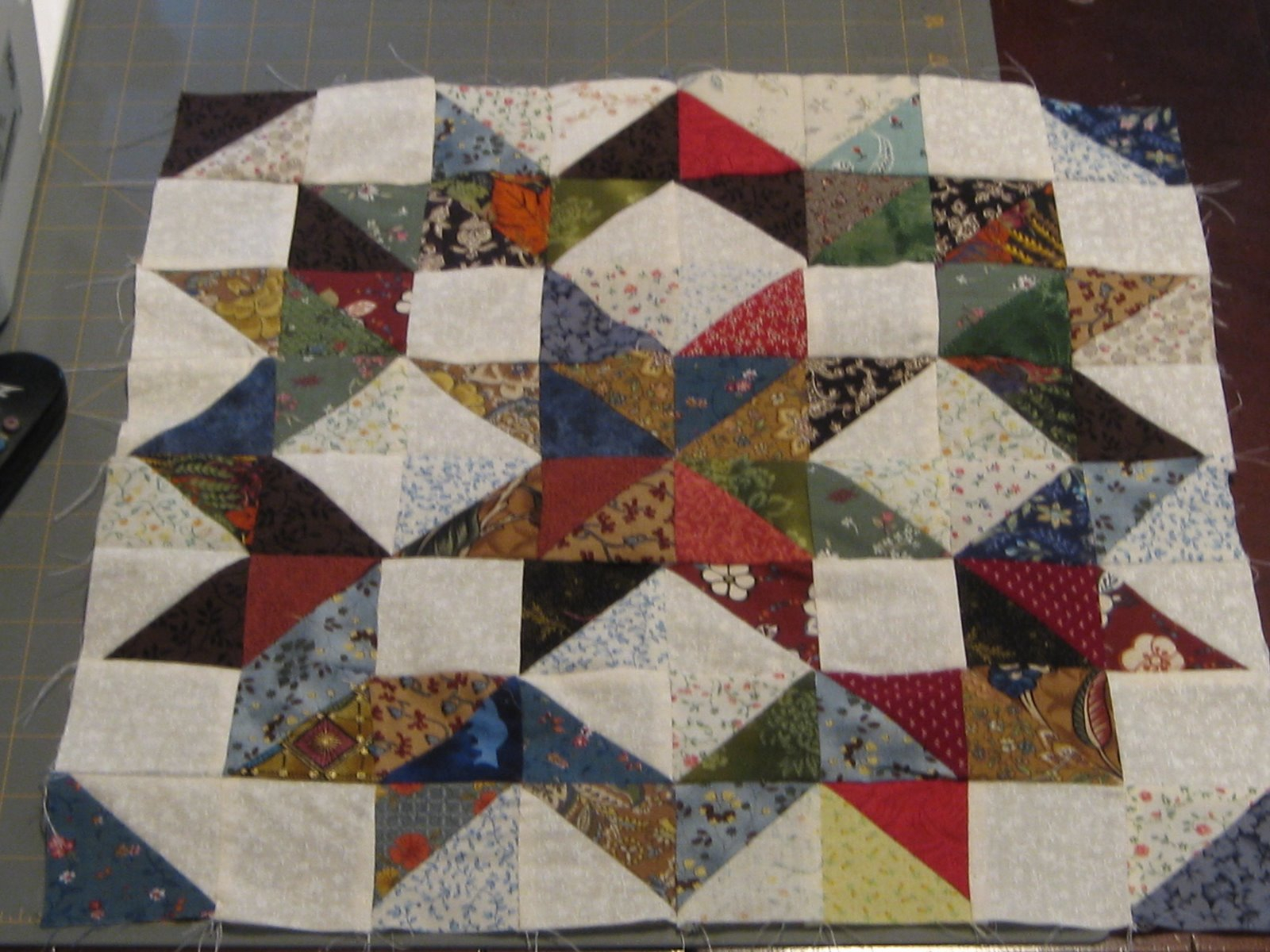 OLD FASHIONED QUILTS MAKING A BUGGY WHEELS QUILT