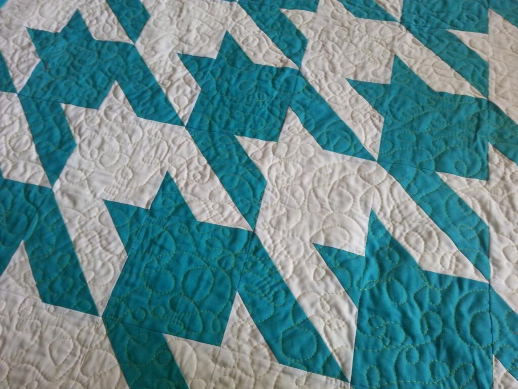 Simple Houndstooth Quilt FREE Pattern Hounds Tooth Craftsy Quilt 
