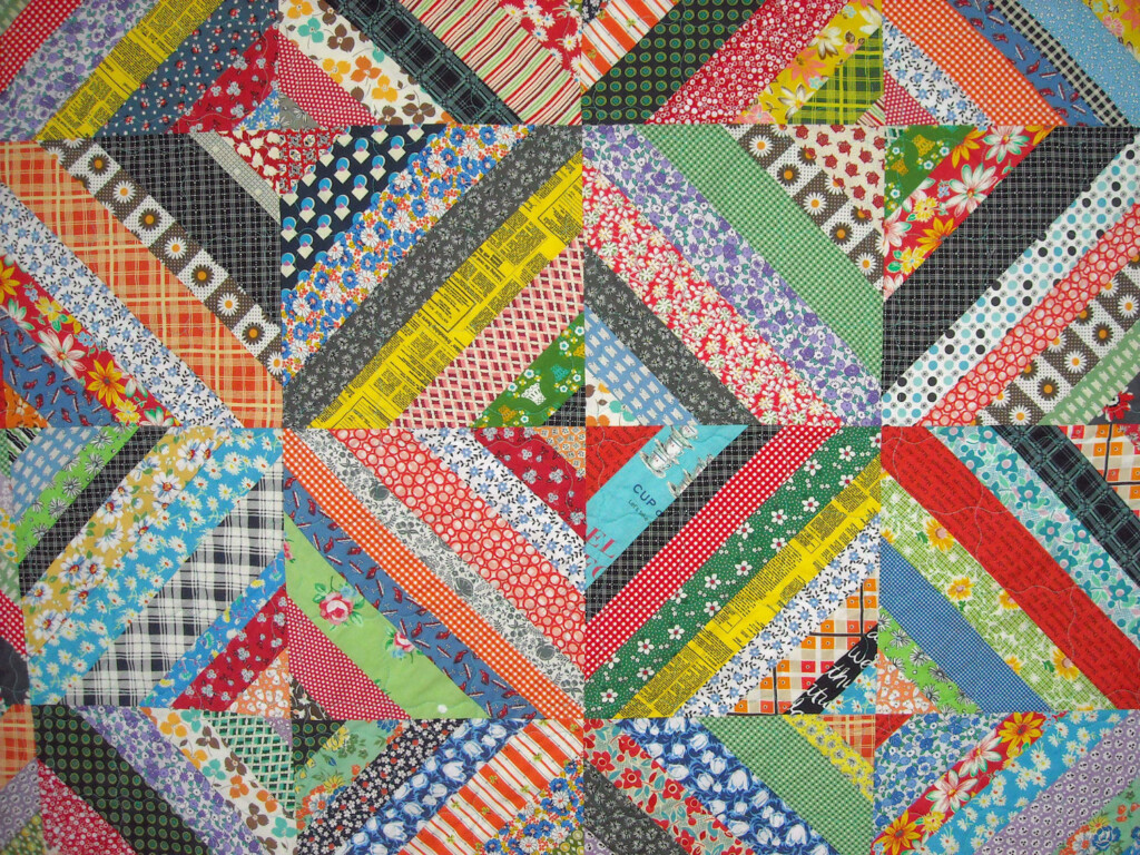Twin Size Quilt Traditional String Quilt Vintage Look 
